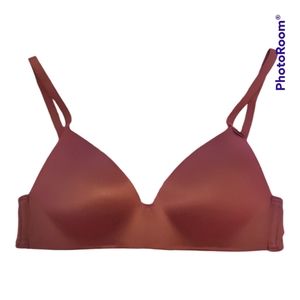 LA SENZA Dark Burgundy Wireless Push Up Bra - Size XS, 32A